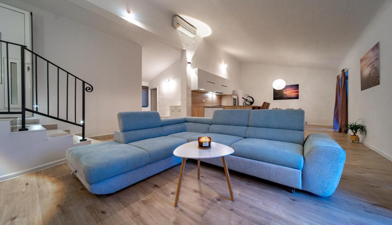 Grguric Apartments Palit Экстерьер фото